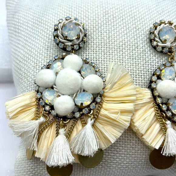 Earrings Large Statement Earrings Raffia Gold tone AB white Rhinestones Bling - Picture 3 of 10